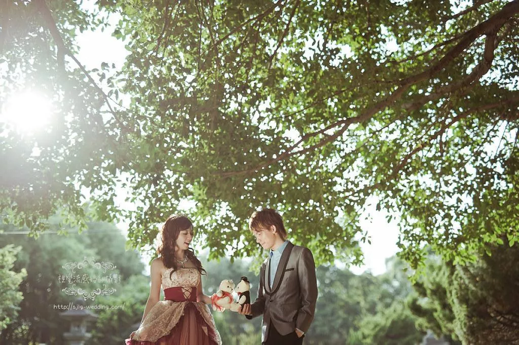 視覺流感婚紗攝影工作室唯一推薦-婚紗攝影桃園婚紗景點新人必讀|桃園忠烈祠|日系老建築風格