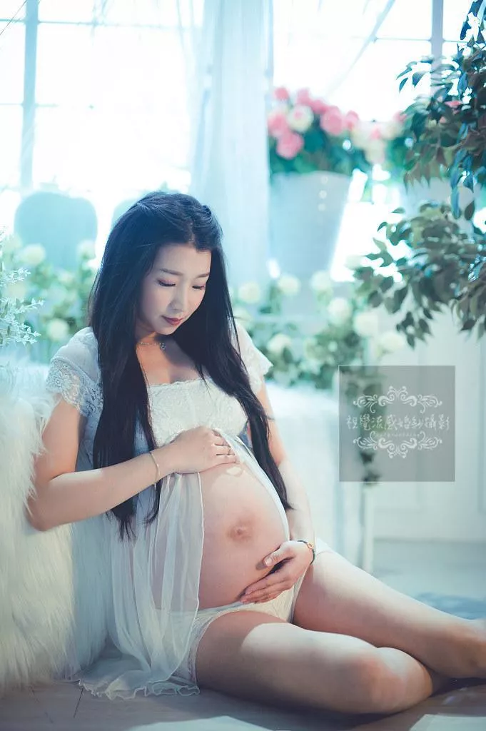 巷子內攝影棚|孕婦孕期寫真|時尚溫馨性感-孕婦孕期寫真|巷子內攝影棚|時尚溫馨性感