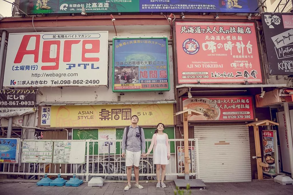 海外婚紗攝影,日本那霸拍婚紗,沖繩國際通街景旅拍,推薦視覺流感攝影-海外婚紗攝影|日本那霸|沖繩國際通街景