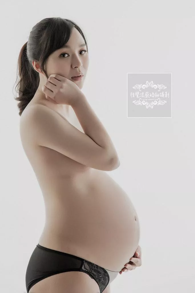 孕媽咪寫真藝術照|清柔自然的孕期紀錄|巷子內攝影棚拍攝-孕媽咪寫真藝術照|清柔自然的孕期紀錄|巷子內攝影棚拍攝