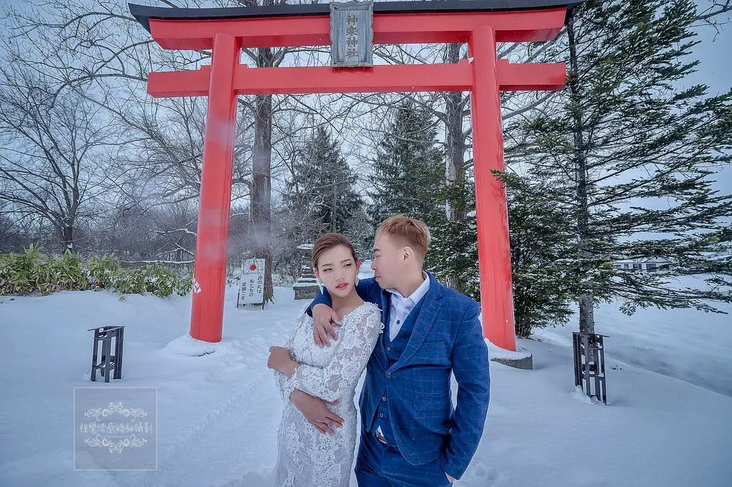 視覺流感海外婚紗攝影,日本北海道美瑛旅拍,神樂神社拍婚紗-海外婚紗攝影|日本北海道美瑛|神樂神社