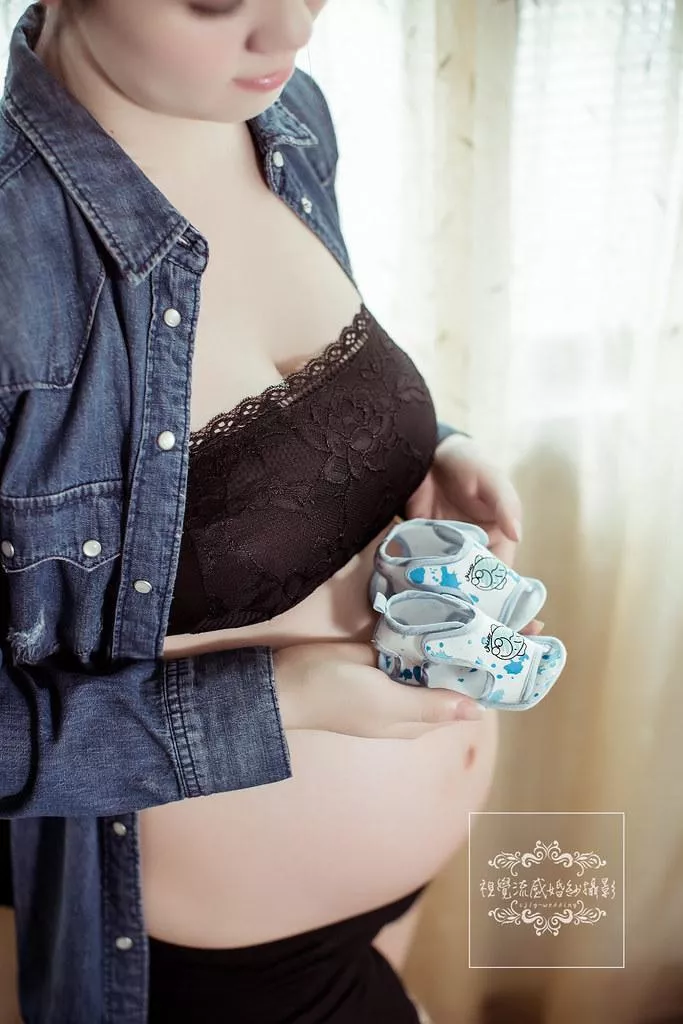 孕婦寫真藝術照|巷子內攝影棚拍攝|時尚孕媽咪-孕婦寫真藝術照|巷子內攝影棚拍攝|時尚孕媽咪