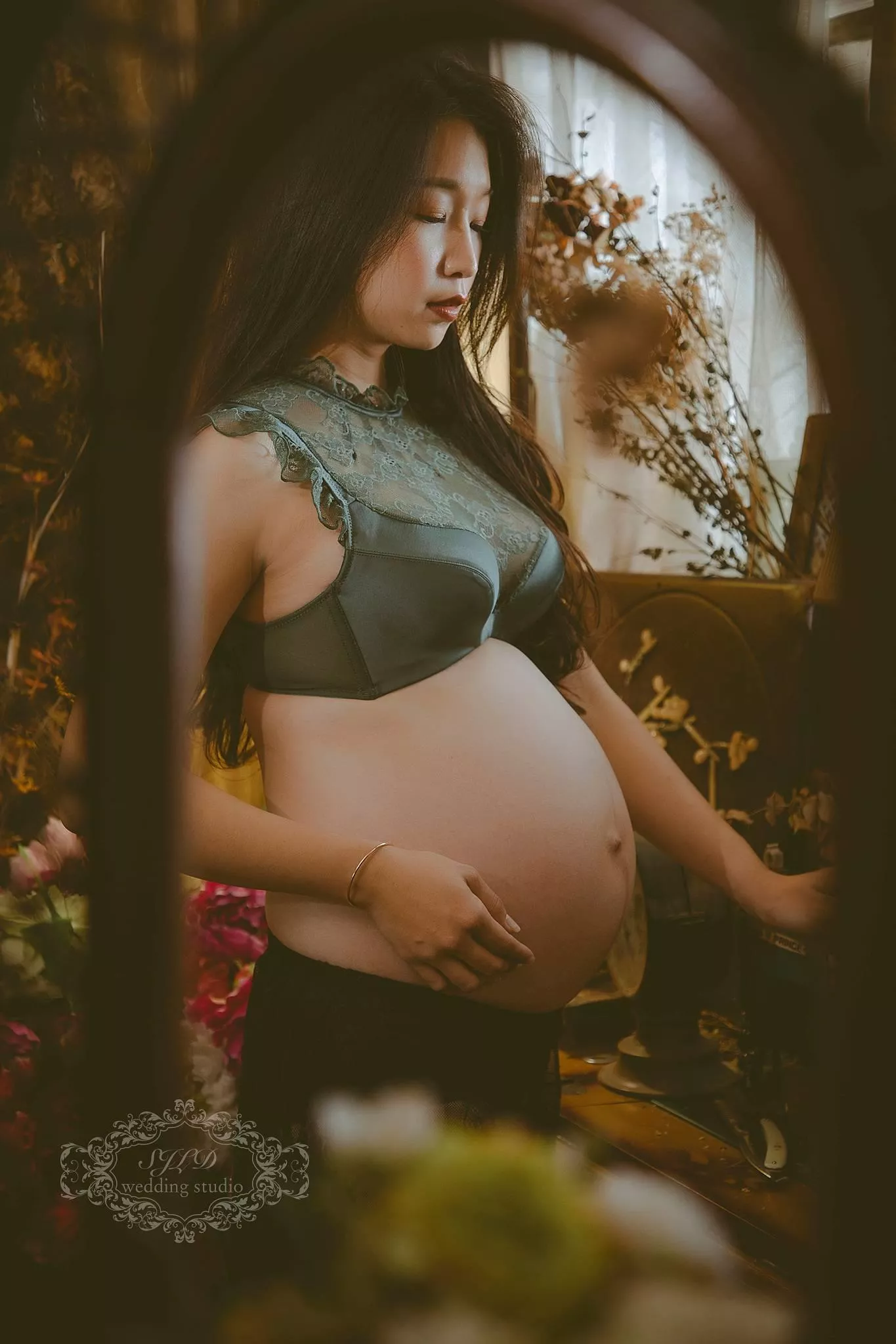 視覺流感婚紗攝影-親子寫真-孕婦照(70)-孕婦藝術照親子寫真|巷子內攝影棚新北景點