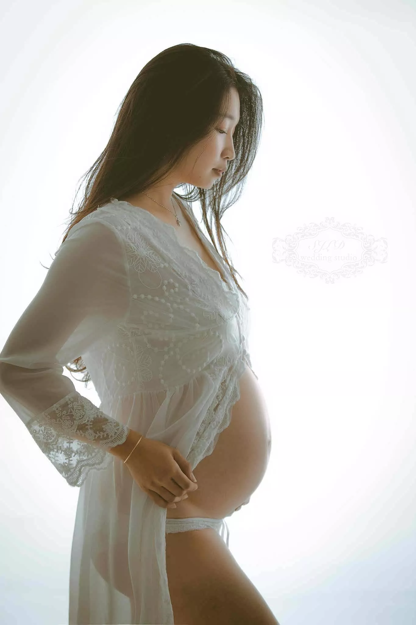 視覺流感婚紗攝影-親子寫真-孕婦照(29)-孕婦藝術照親子寫真|巷子內攝影棚新北景點