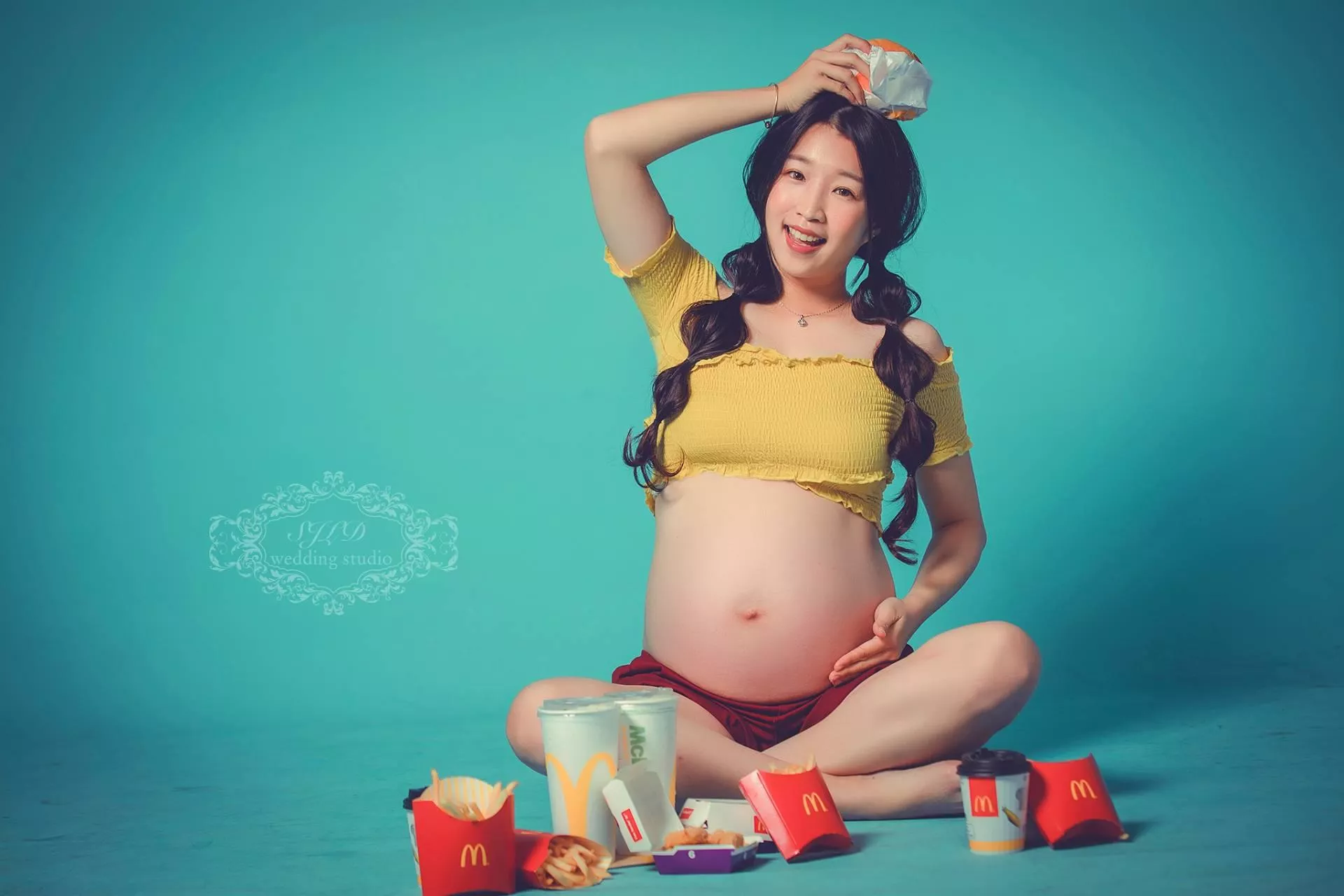 視覺流感婚紗攝影-親子寫真-孕婦照(33)-孕婦藝術照親子寫真|巷子內攝影棚新北景點