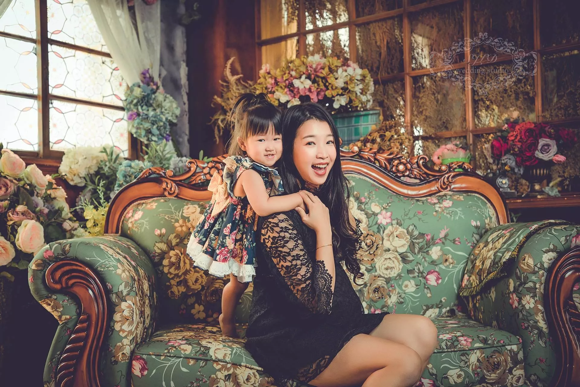 視覺流感婚紗攝影-親子寫真-孕婦照(43)-孕婦藝術照親子寫真|巷子內攝影棚新北景點
