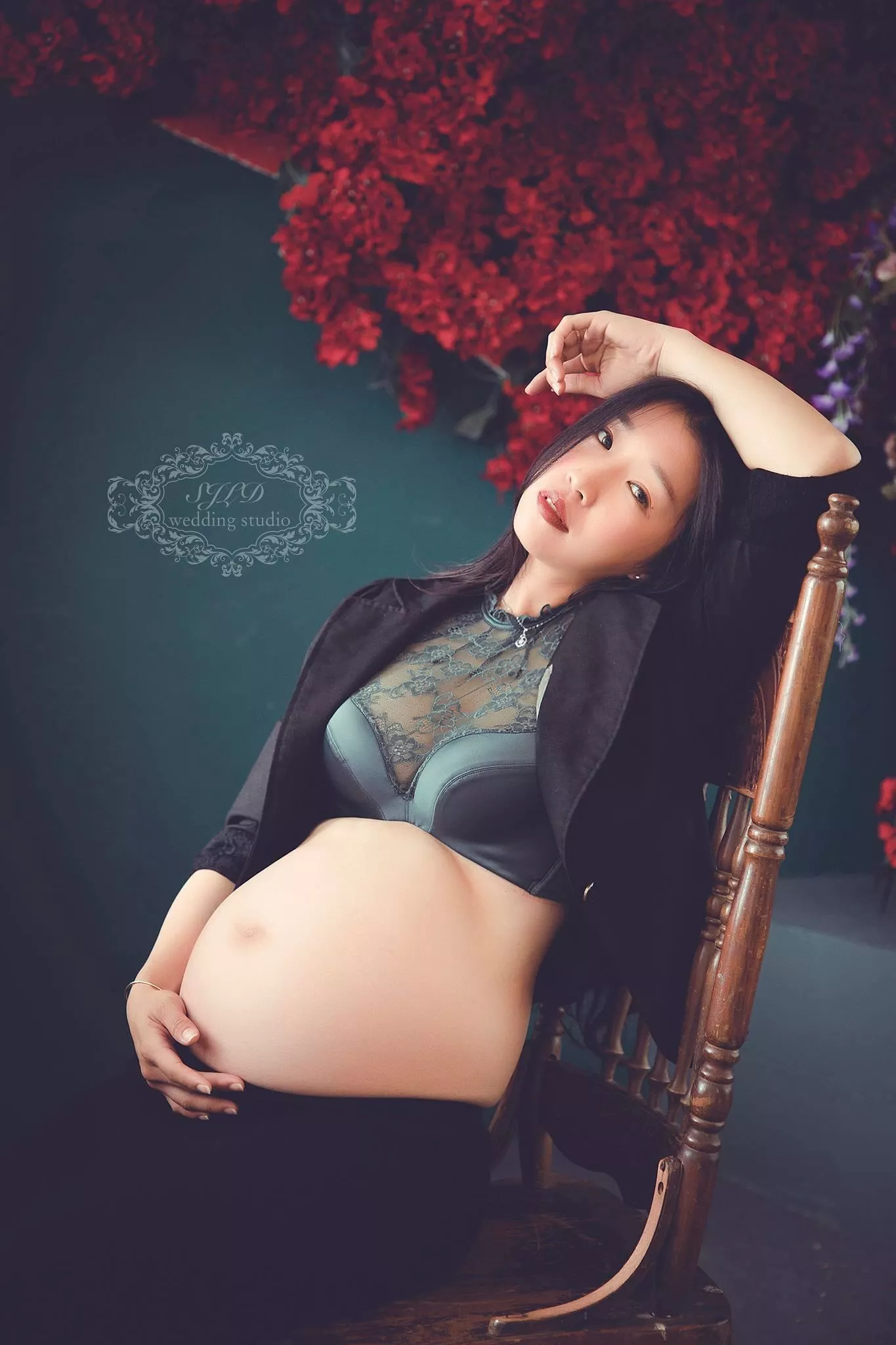 視覺流感婚紗攝影-親子寫真-孕婦照(78)-孕婦藝術照親子寫真|巷子內攝影棚新北景點