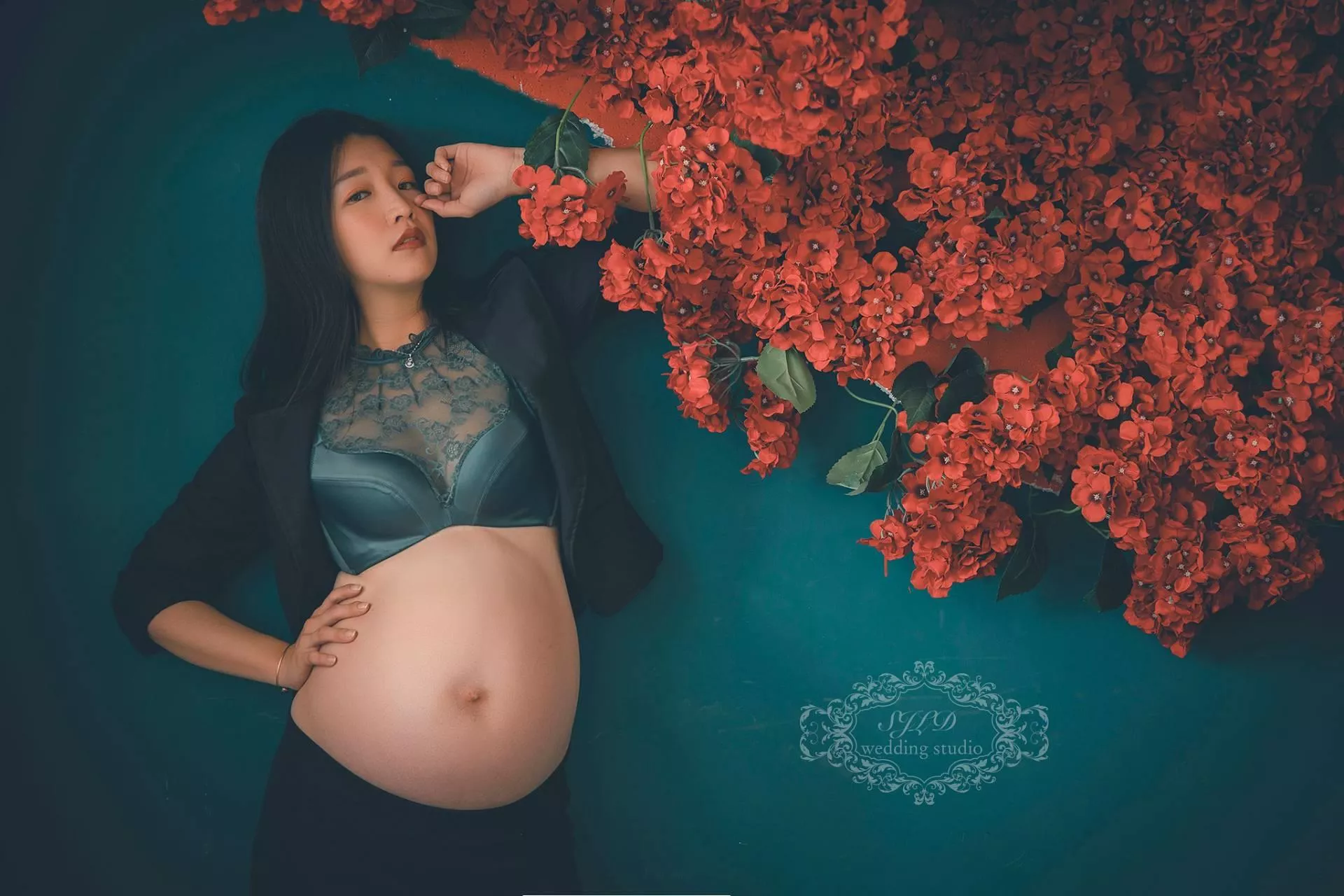 視覺流感婚紗攝影-親子寫真-孕婦照(81)-孕婦藝術照親子寫真|巷子內攝影棚新北景點