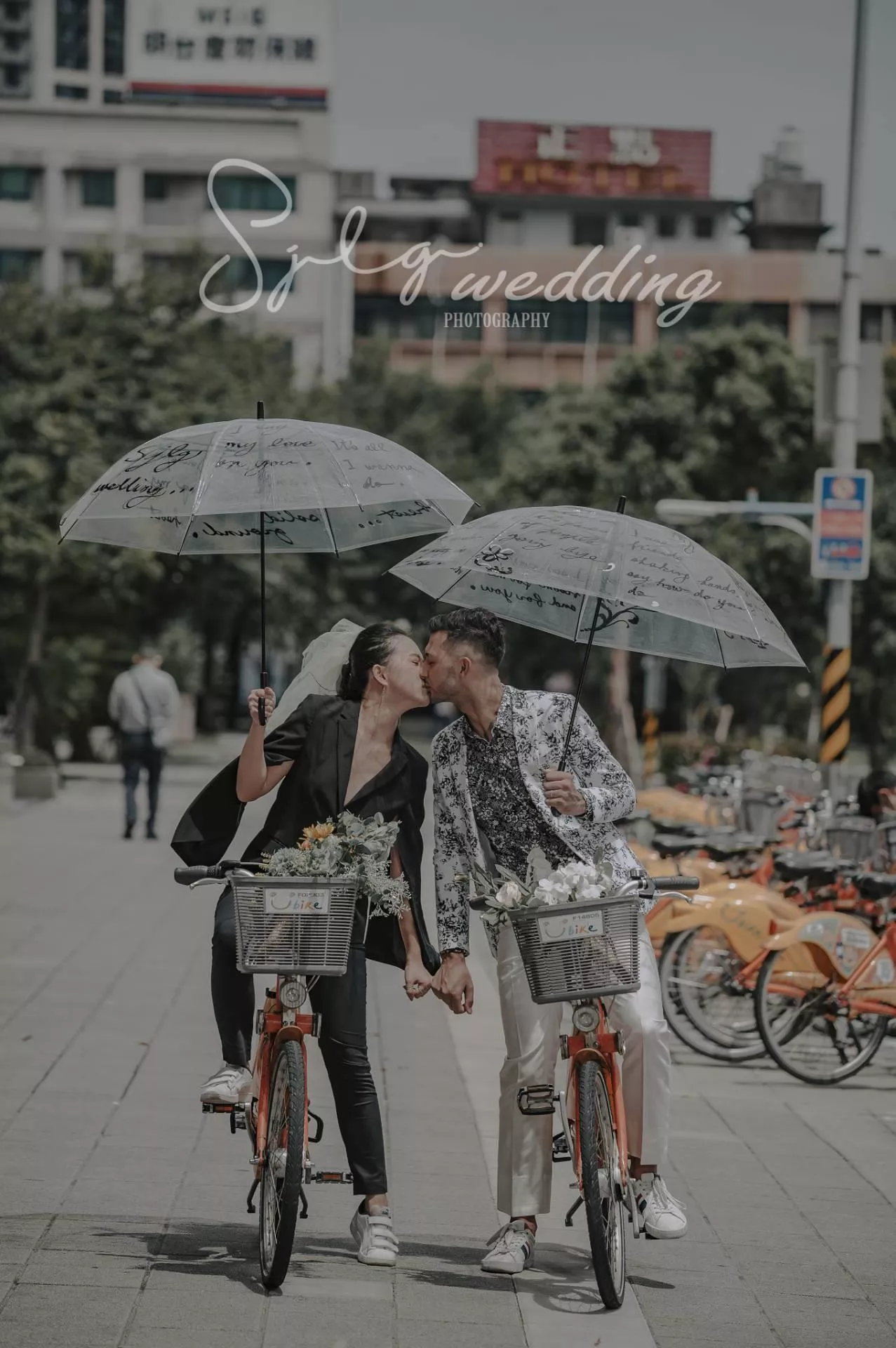 板橋拍婚紗,中和推薦婚紗攝影,板橋車站攝影,美式婚紗,推薦視覺流感-婚紗攝影台北|美式輕婚紗|個性街景潮流-巷子內攝影棚
