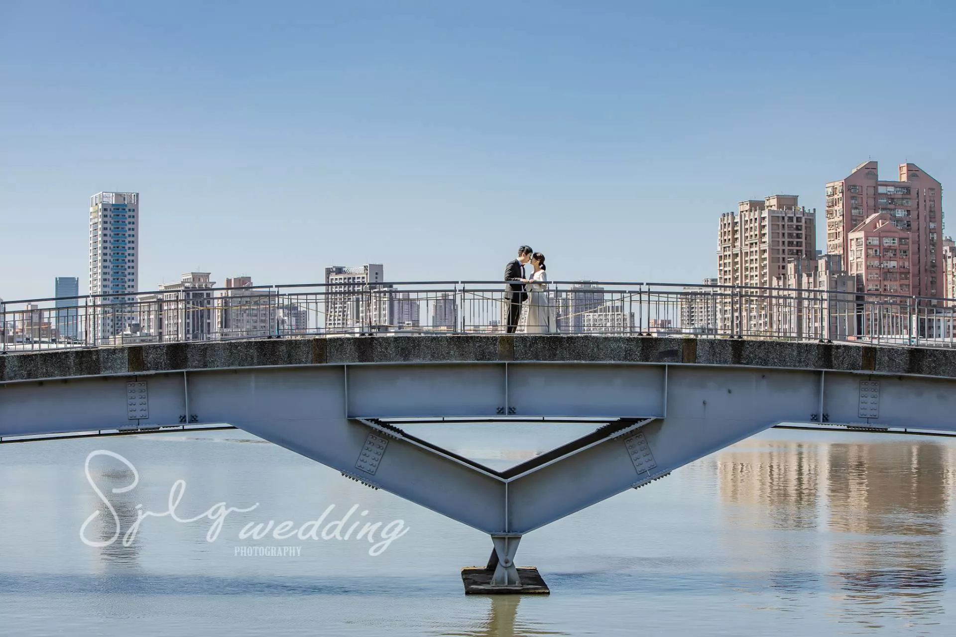 大稻埕迪化街年貨大街婚紗攝影-視覺流感sjlgwedding(32)-台北婚紗攝影|大稻埕|迪化街|年貨大街|視覺流感sjlgwedding