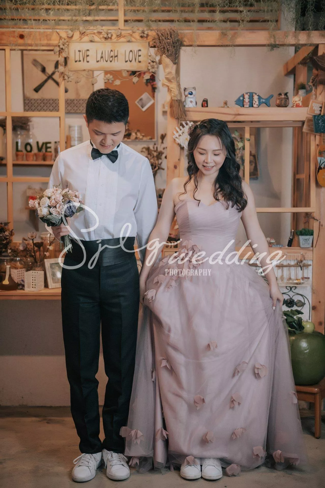 新北推薦攝影棚拍婚紗,中和巷子內攝影棚租借,視覺流感婚紗攝影專屬棚,CP值最高攝影棚-#婚紗攝影,#手工禮服租借,#閨蜜寫真婚紗,#個人寫真藝術照,#巷子內攝影棚出租,#海外婚紗,#婚禮紀錄,#新娘秘書,#孕婦照孕婦寫真,#台北婚紗推薦,#板橋婚紗推薦,#中和婚紗推薦,#婚紗照價格,#婚紗包套