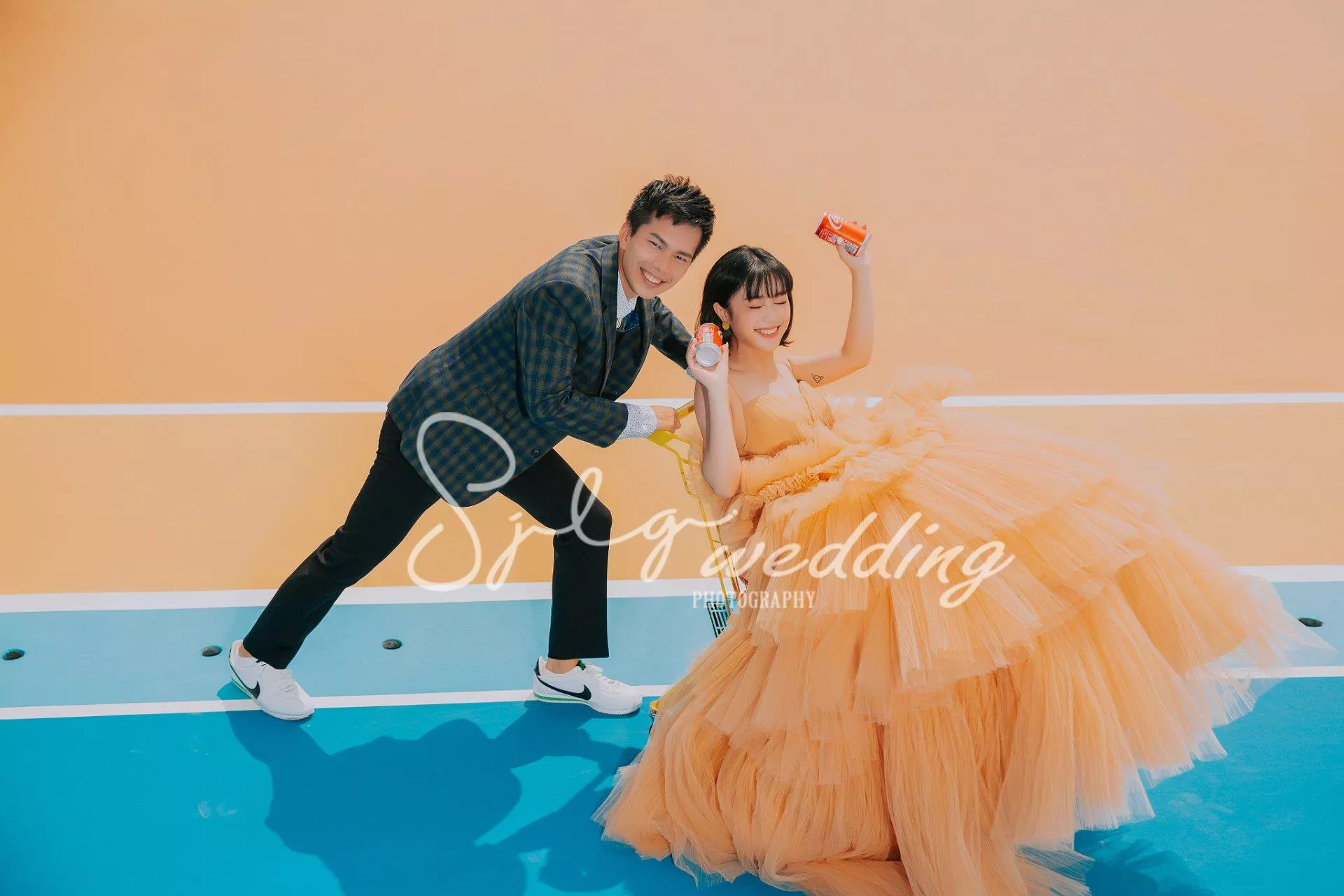 溜冰場玩拍婚紗-視覺流感婚紗攝影-溜冰場玩拍婚紗-視覺流感婚紗攝影