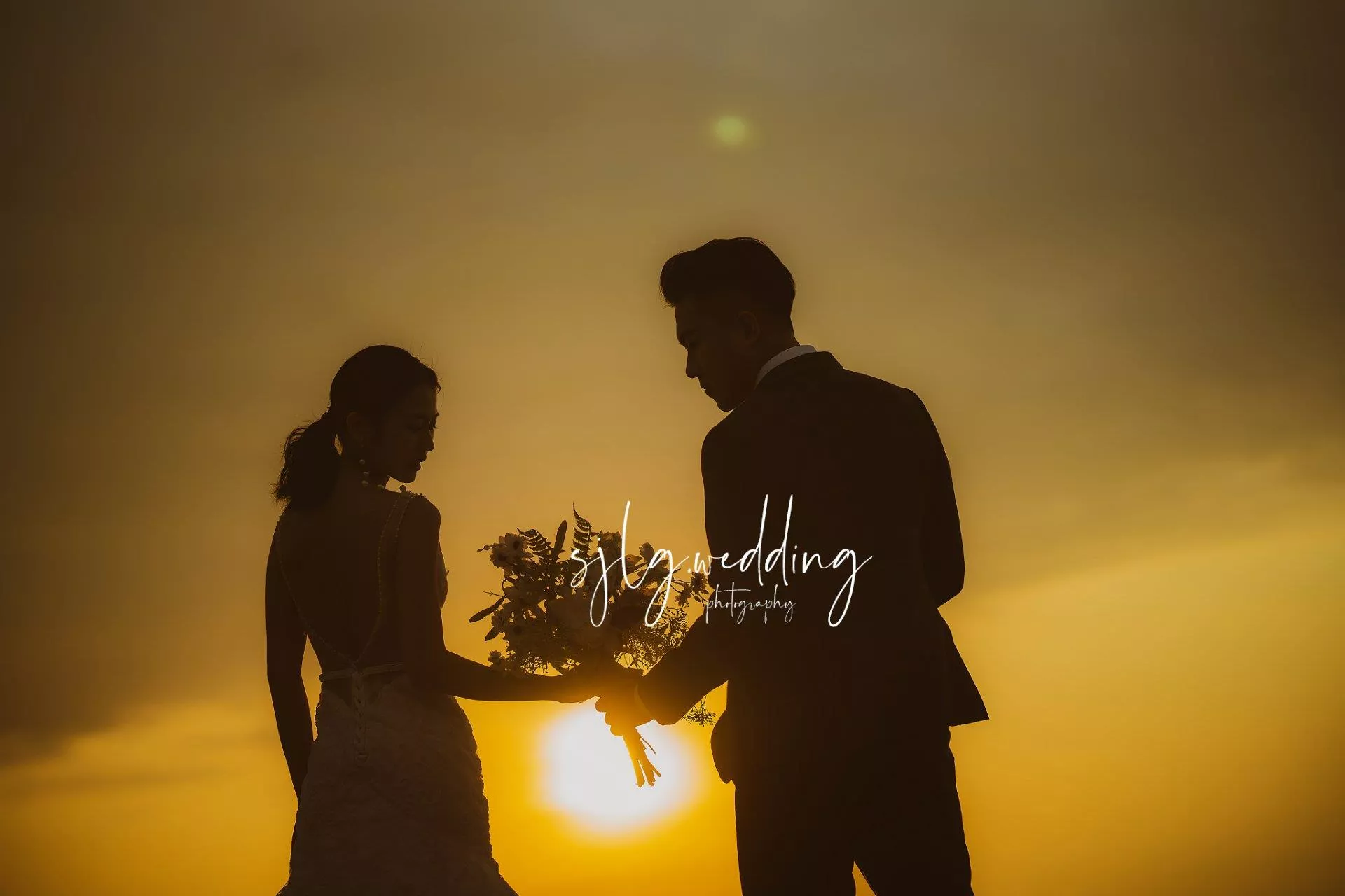 #婚紗攝影,#手工禮服租借,#閨蜜寫真婚紗,#個人寫真藝術照,#巷子內攝影棚出租,#海外婚紗,#婚禮紀錄,#新娘秘書,#孕婦照孕婦寫真,#台北婚紗推薦,#板橋婚紗推薦,#中和婚紗推薦,#婚紗照價格,#婚紗包套(76)-美式清新,韓風唯美,夕陽海景婚紗攝影視覺流感