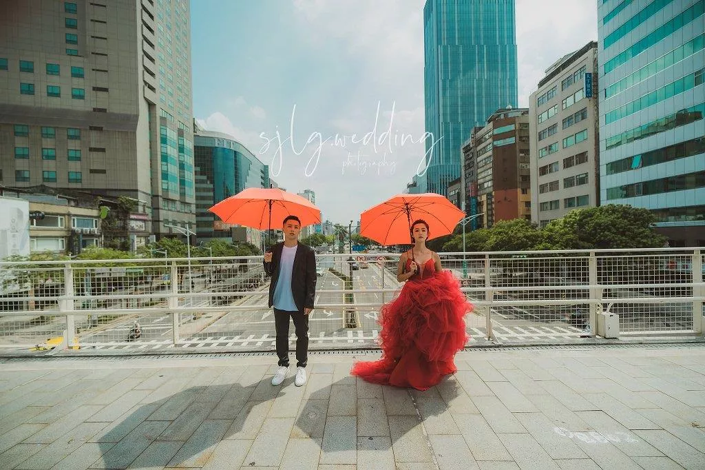 視覺流感婚紗攝影工作室唯一推薦-婚紗攝影台北西門町孝字號天橋|類港風時裝