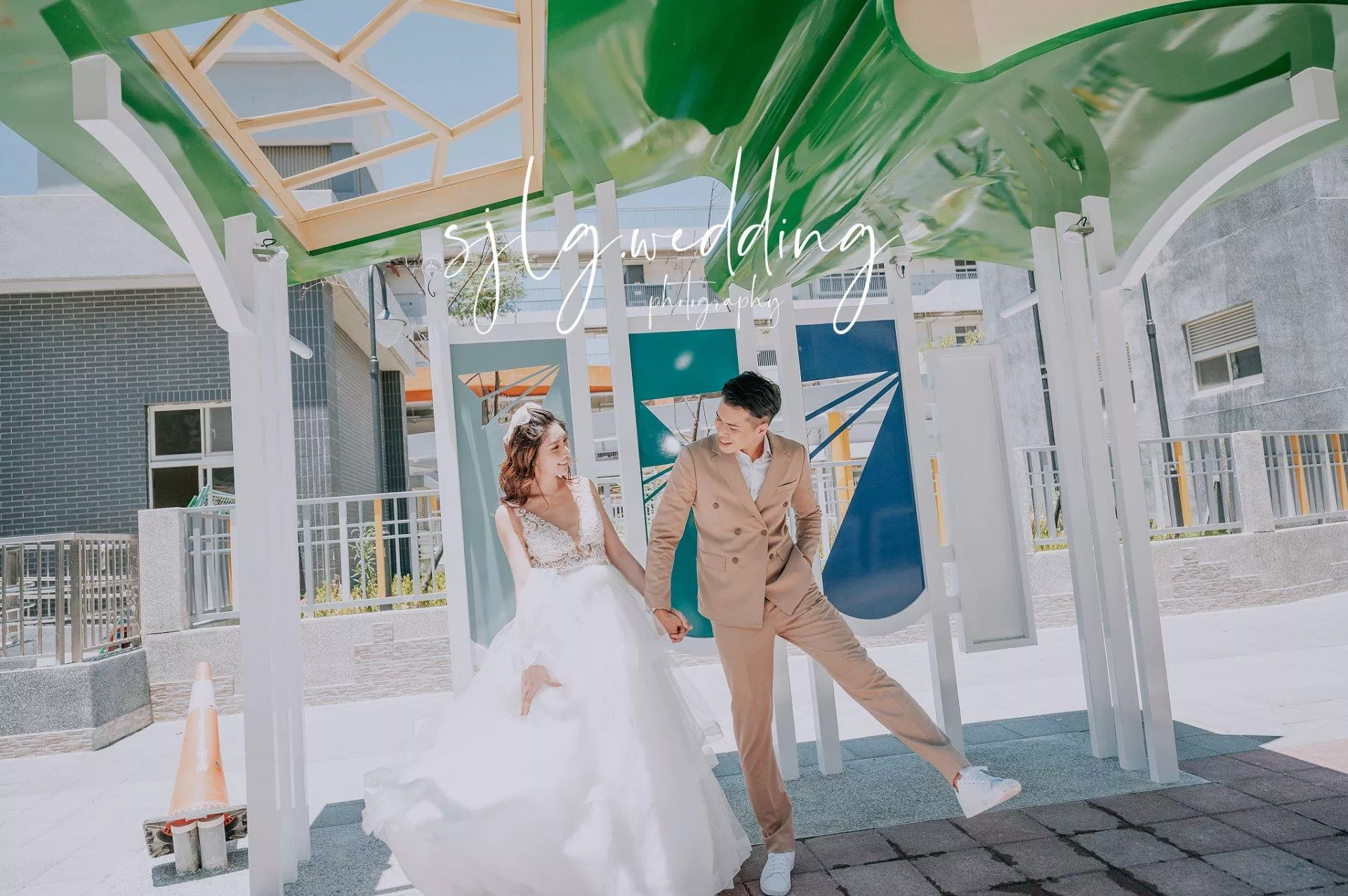 視覺流感婚紗攝影工作室唯一推薦-板橋後埔國小國中拍婚紗|婚紗攝影街拍|日系