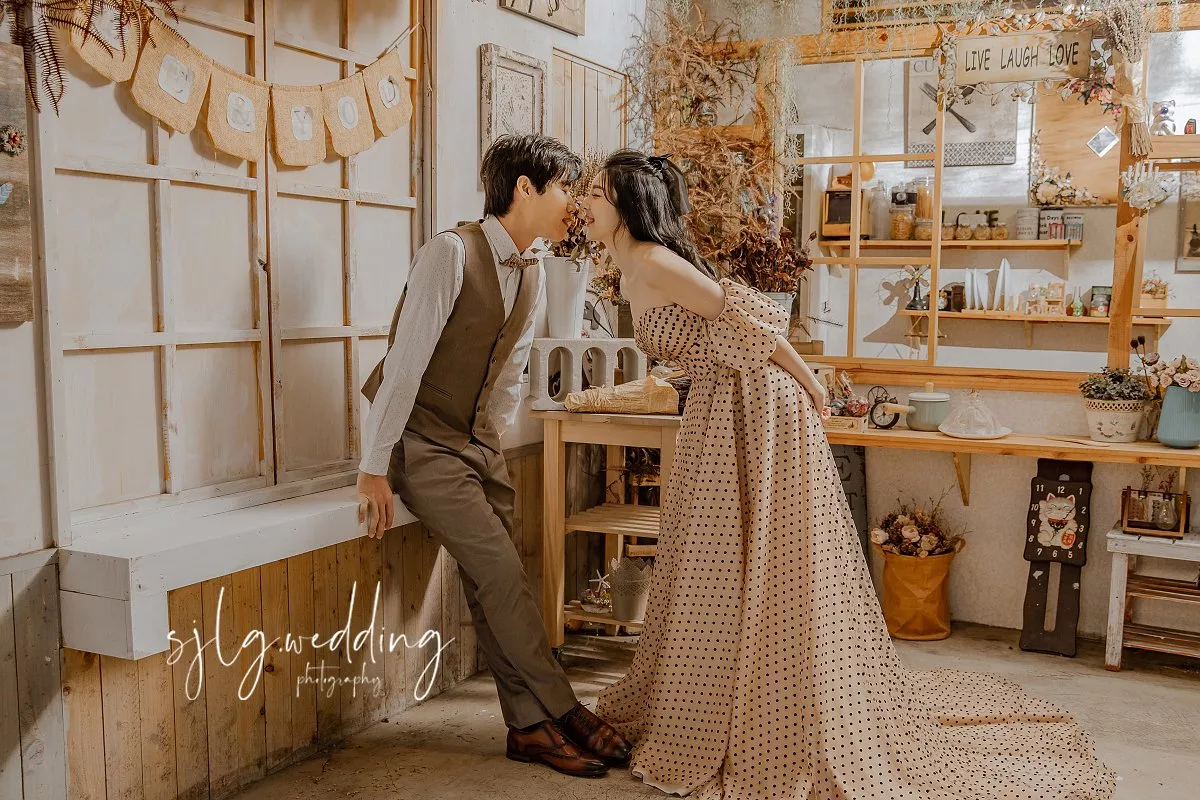 #婚紗攝影,#手工禮服租借,#閨蜜寫真婚紗,#個人寫真藝術照,#巷子內攝影棚出租,#海外婚紗,#婚禮紀錄,#新娘秘書,#孕婦照孕婦寫真,#台北婚紗推薦,#板橋婚紗推薦,#中和婚紗推薦,#婚紗照價格,#婚紗包套(92)-視覺流感婚紗攝影新人精選(A)|韓風|自然|個性|美式|活潑|甜蜜|溫馨|婚紗作品