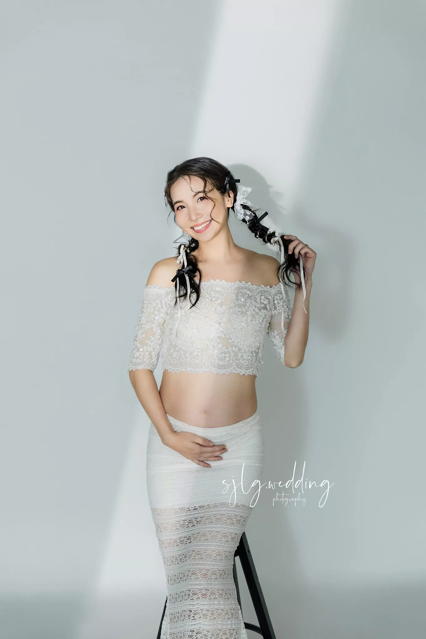 #攝影棚巷子內#視覺流感婚紗攝影#孕婦寫真#孕婦攝影#孕媽咪#懷孕日記#孕期記錄#幸福的一家三口#最美孕婦#2025(2)-新北中和(視覺流感)孕婦婚紗寫真孕期照_可愛生活感巷子內攝影棚租借